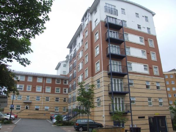 Hemel Hempstead Town Centre - A very well presented two bedroom ground floor�apartment located in this modern block within Hemel Hempstead Town Centre. The accommodation comprises entrance hall, lounge/diner, kitchen with appliances, two bedrooms master with ensuite, family bathroom, allocated parking space. UNFURNISHED. Available Now. - Front - Whole Block Shown